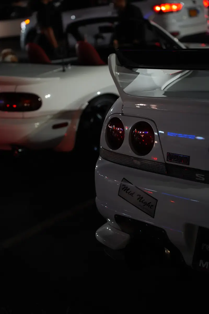 I saw a midnight sticker IRL!!!